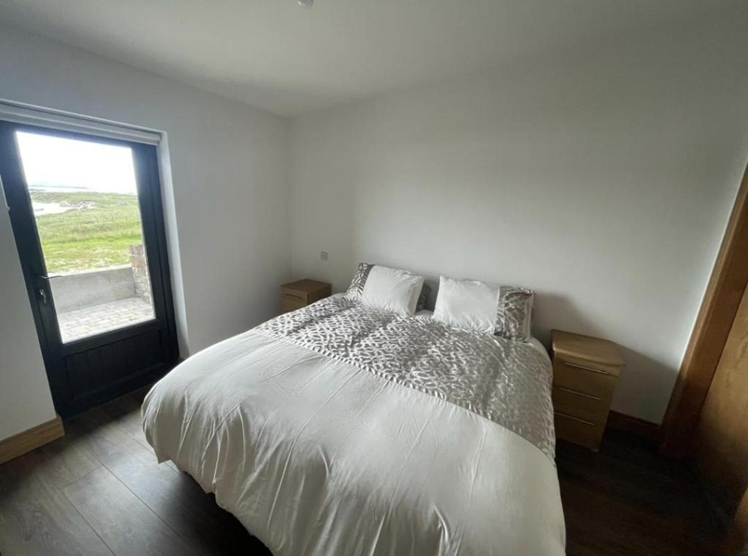 Ostan Gweedore Deluxe Apartments 번베그 외부 사진